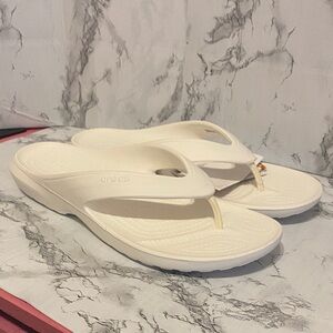 NWT, Women’s Size 11 CROCS COAST SLIP White Sandals